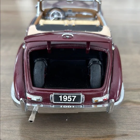 Mercedes-Benz 300 Sc - Picture 10 of 16